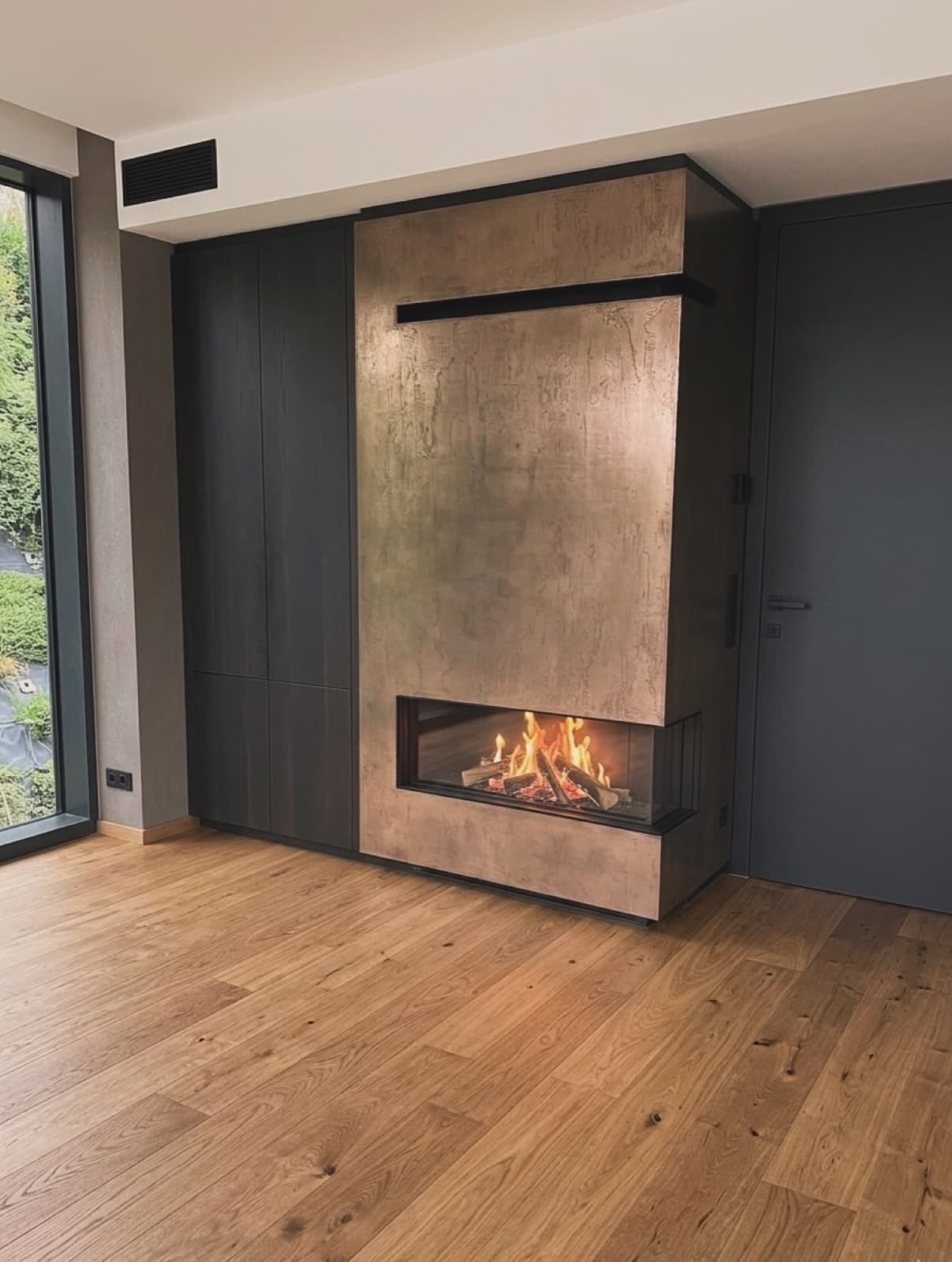 Liquid metal — fireplace wall